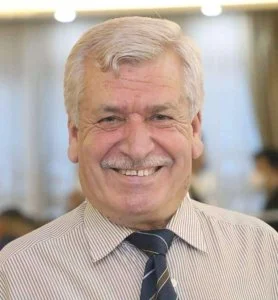 الدكتور عبد الحكيم الخطيب