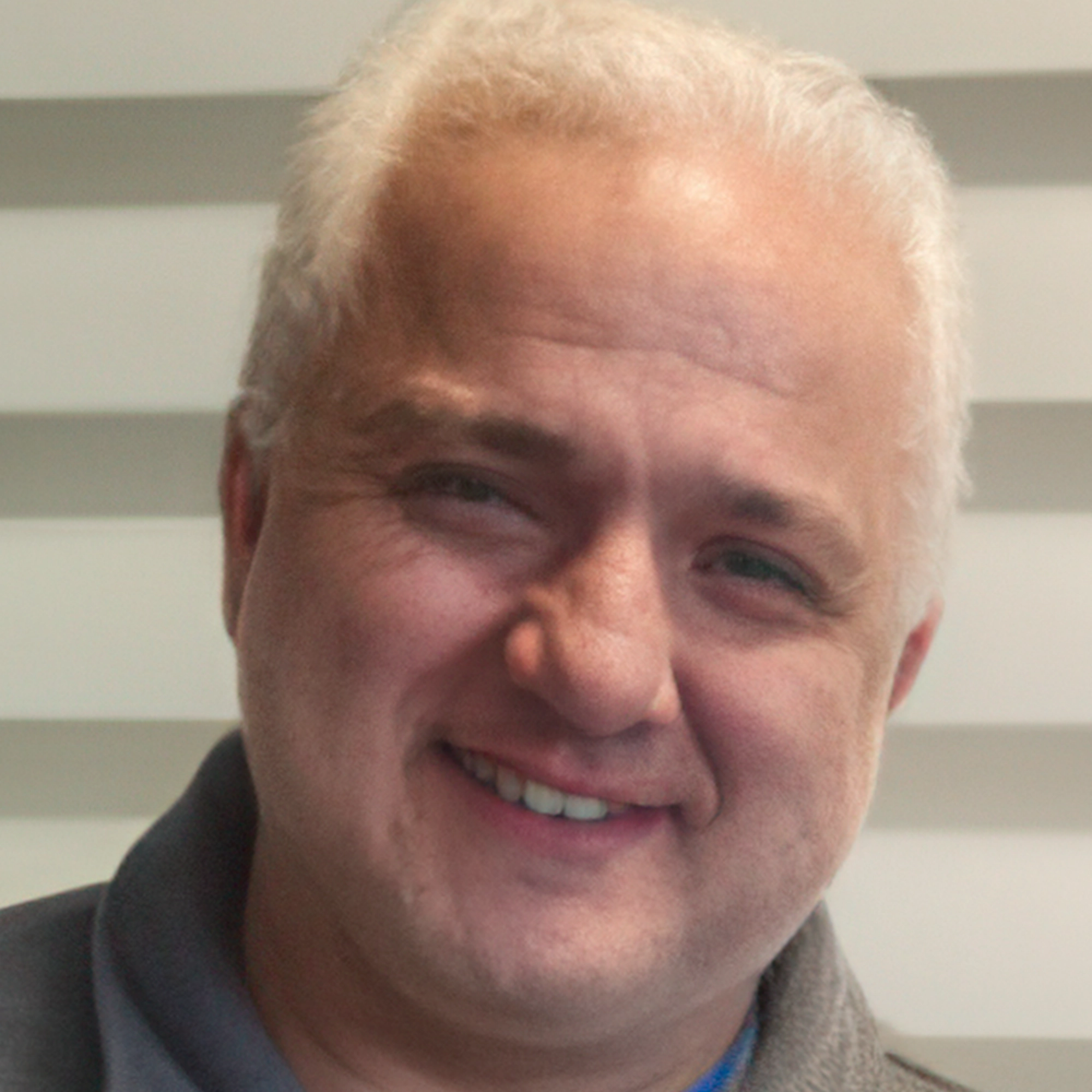 Prof. Dr. Akin Akakin